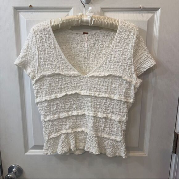 Free People “Krystal Tee in Ivory” textured V-neck crop top w cap sleeves sz Lg - Picture 9 of 14